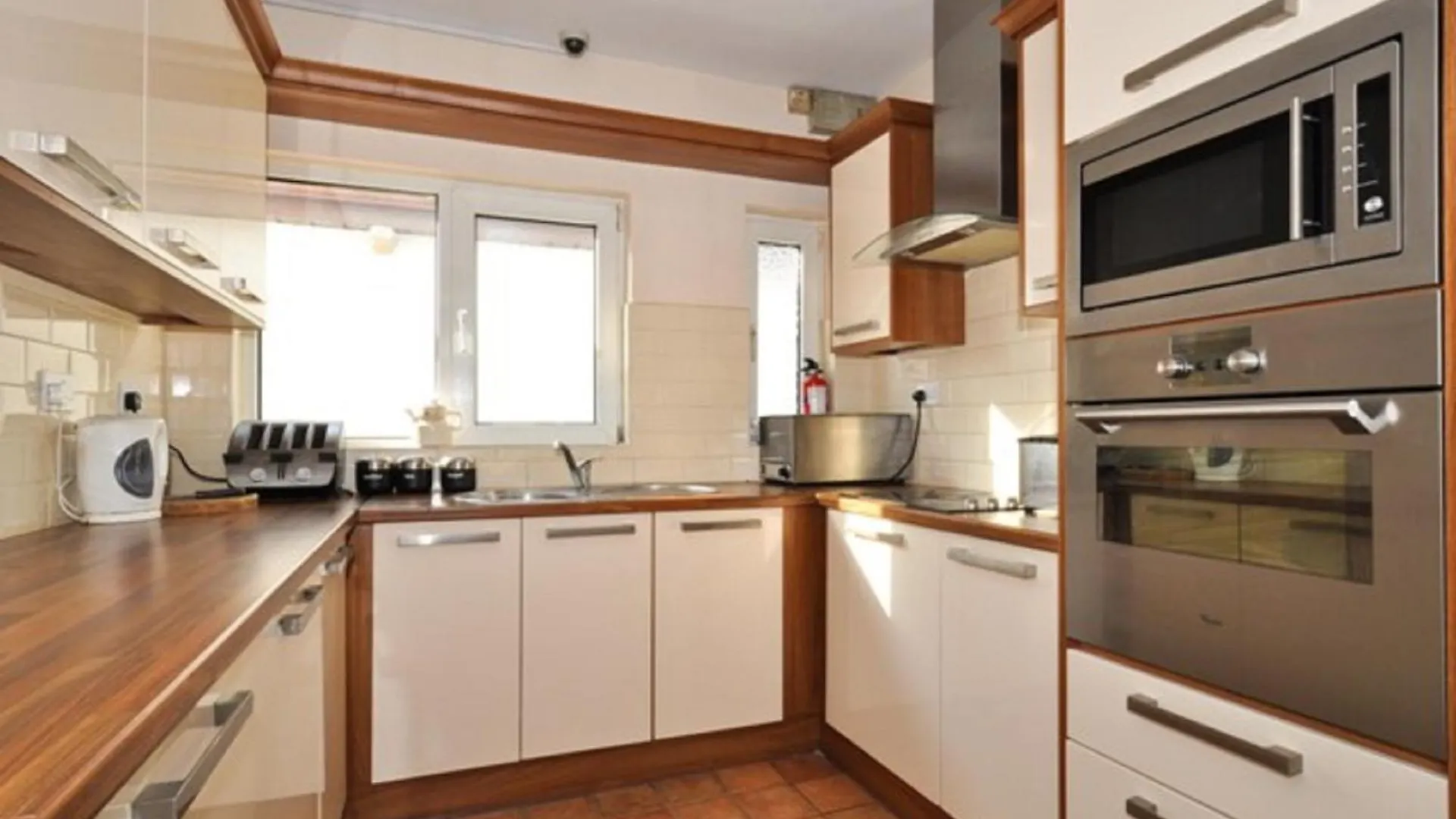 Lynfield Guest House Galway 3*,  Ireland