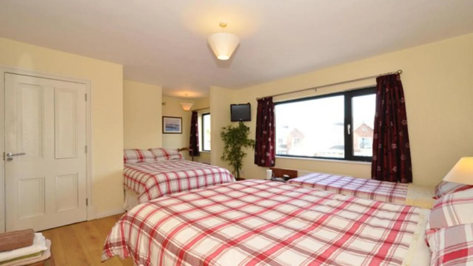 Lynfield Guest House Galway 3*,  Ireland