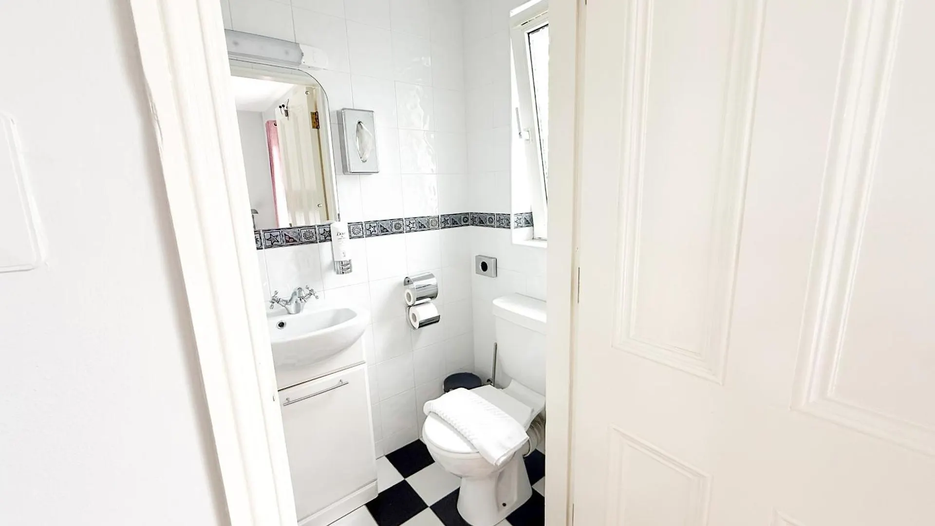 Lynfield Guest House Galway