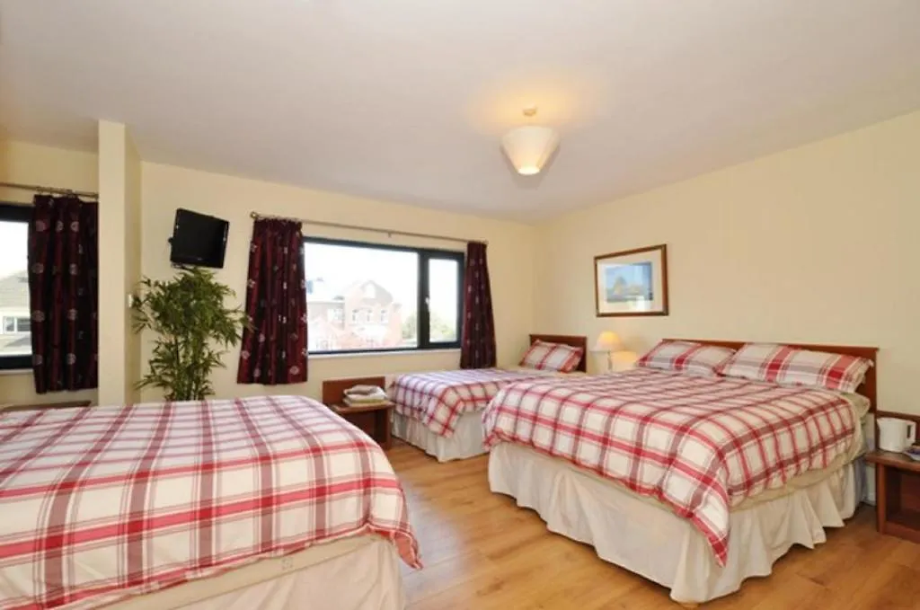 Lynfield Guest House Galway 3*,